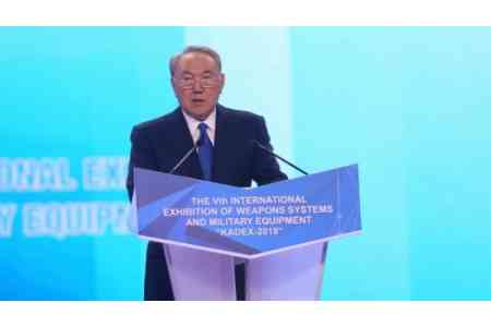 В Астане Президент Казахстана открыл выставку вооружения KADEX-2018